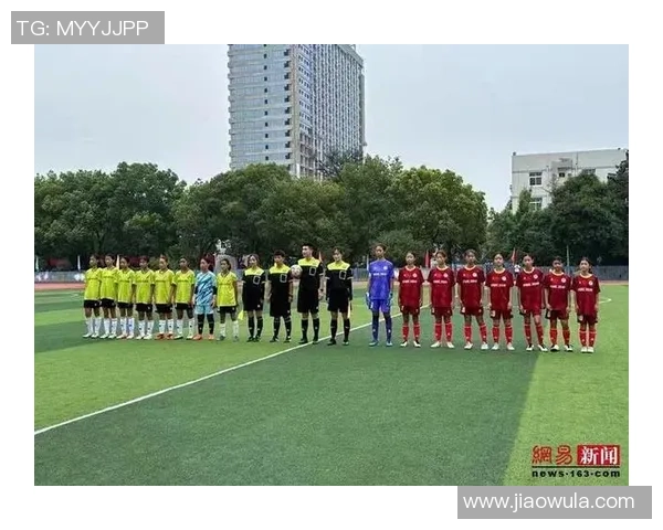 闪耀绿茵的传奇巨星时刻记录足球荣耀瞬间珍藏永恒记忆 闪耀绿茵的传奇巨星时刻记录足球荣耀瞬间珍藏永恒记忆